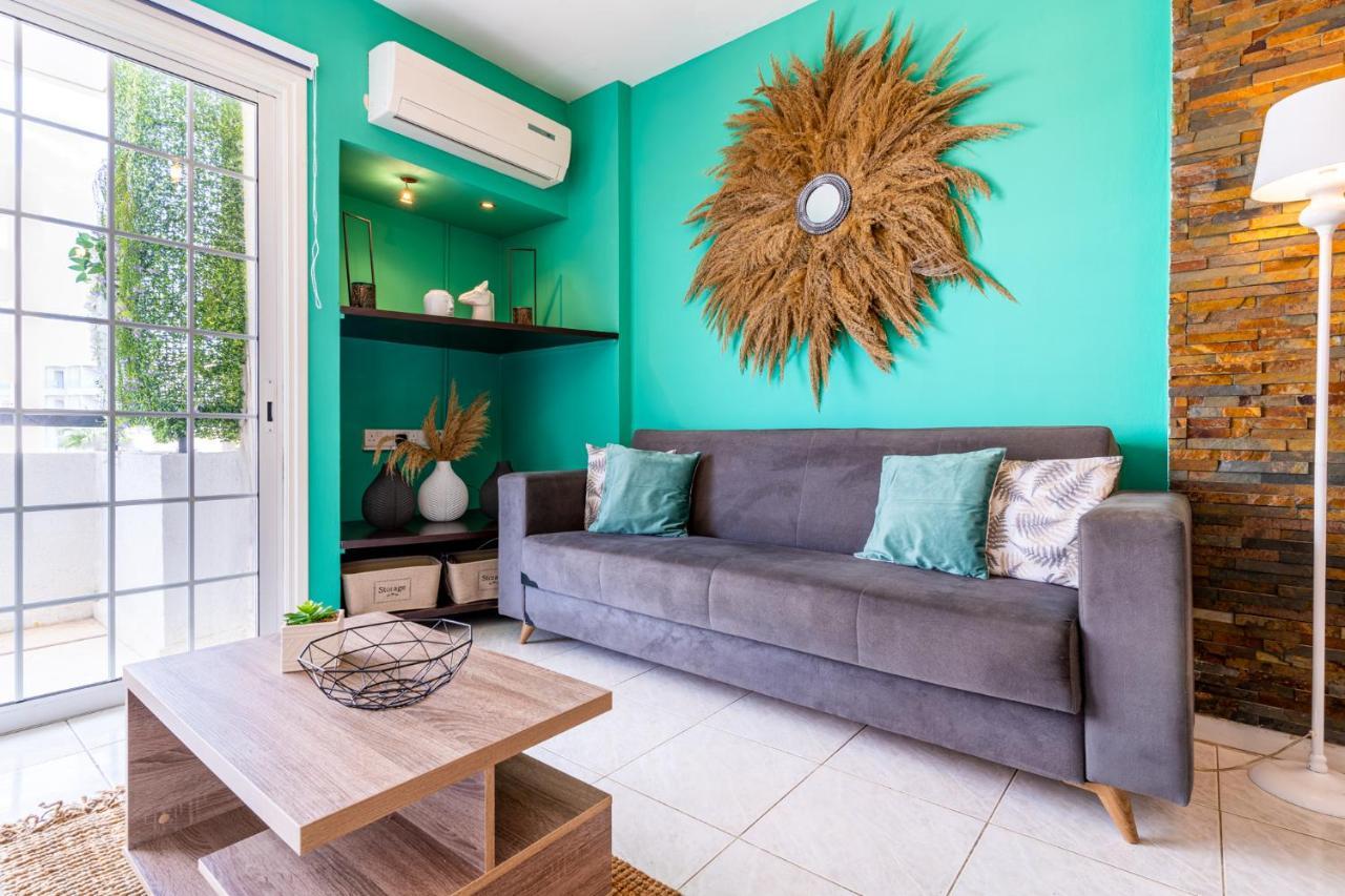 Araminta 2-Bedroom Apartment In Larnaca Exterior foto